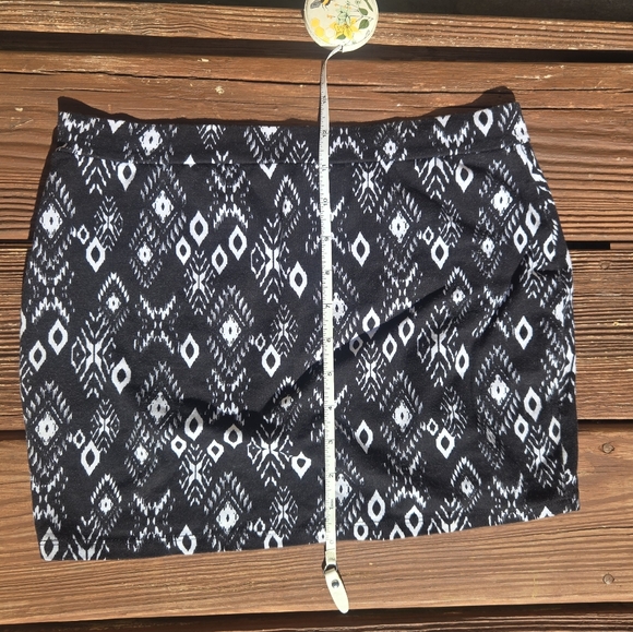 3 Stretchy Mini Skirts- See Pics for Measurements - Picture 7 of 16